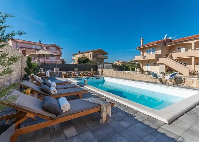 Zorica 4 * Биоград-на-Мору