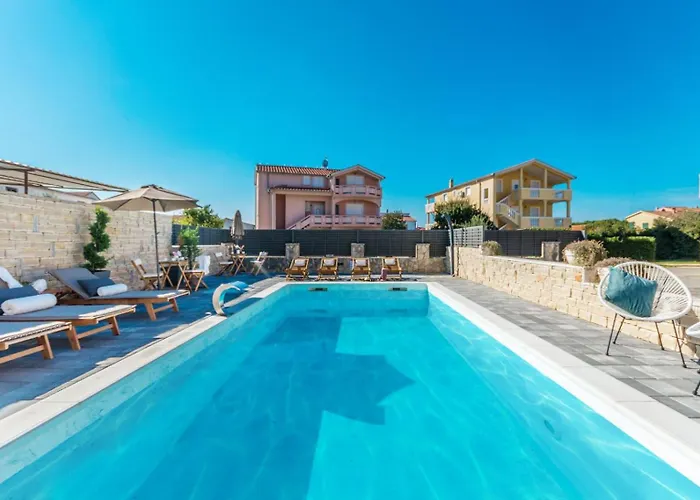 Zorica 4 * Биоград-на-Мору